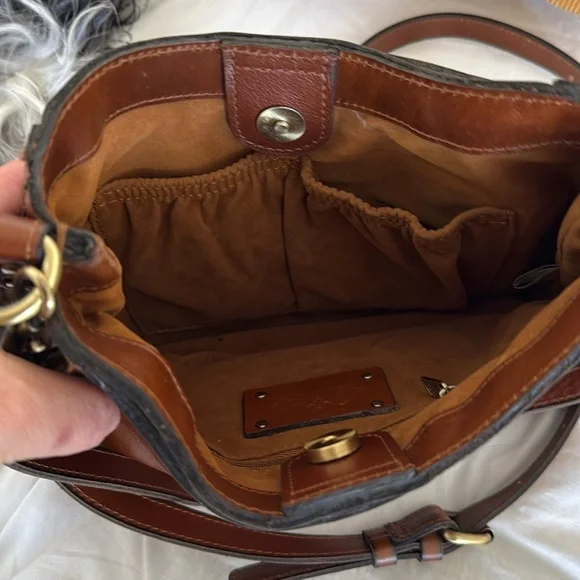 Patricia Nash Brown Shoulder Bag with Slouchy Hobo Shape and Adjustable Strap - Picture 5 of 16